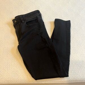 American Eagle Women’s Size 8 Skinny Jeans EUC